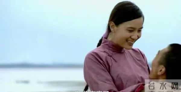 与名导同居多年绯闻缠身的宋佳，45岁再破天花板