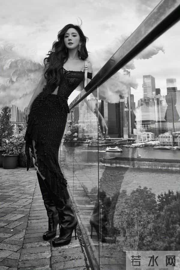 杨幂纯白翅膀，魅魔降临