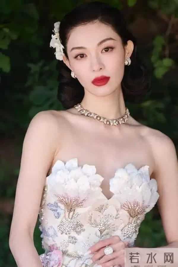 低情商还是野心家?争C位风波不到一个月,钟楚曦再一次“抢C位”