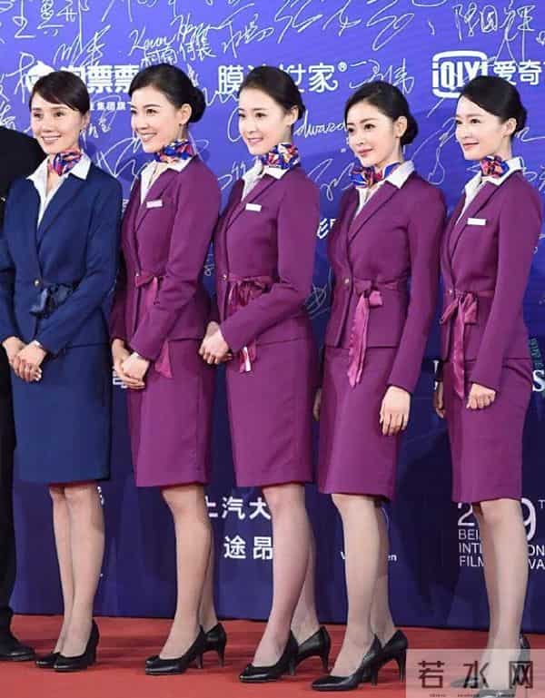 李沁 张天爱制服黑丝