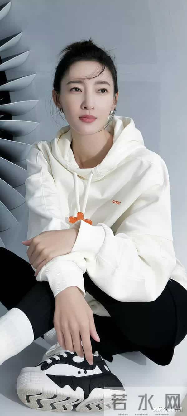 王丽坤|宅男女神,她被人叫做素颜女神。