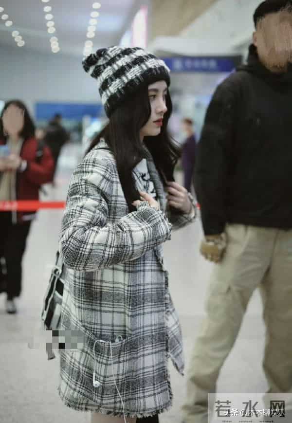 路人镜头下鞠婧祎，也太美了吧！