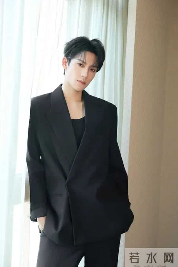 浙江籍男演员道歉:没约束好自己,很自责