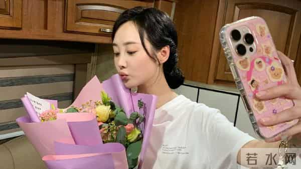 娱乐圈里的反派专业户李纯，赵丽颖多年好友庆生，官宣结婚