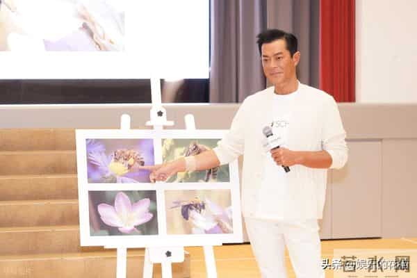 古天乐回应不用智能手机：我其实真不想用！背后原因令人动容