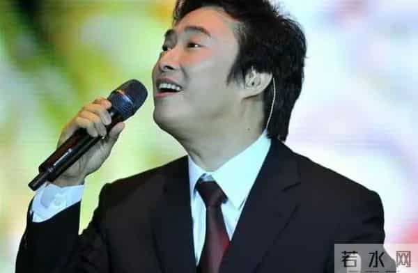 费玉清现状！70岁无儿无女独居，和56岁闺蜜相依为伴