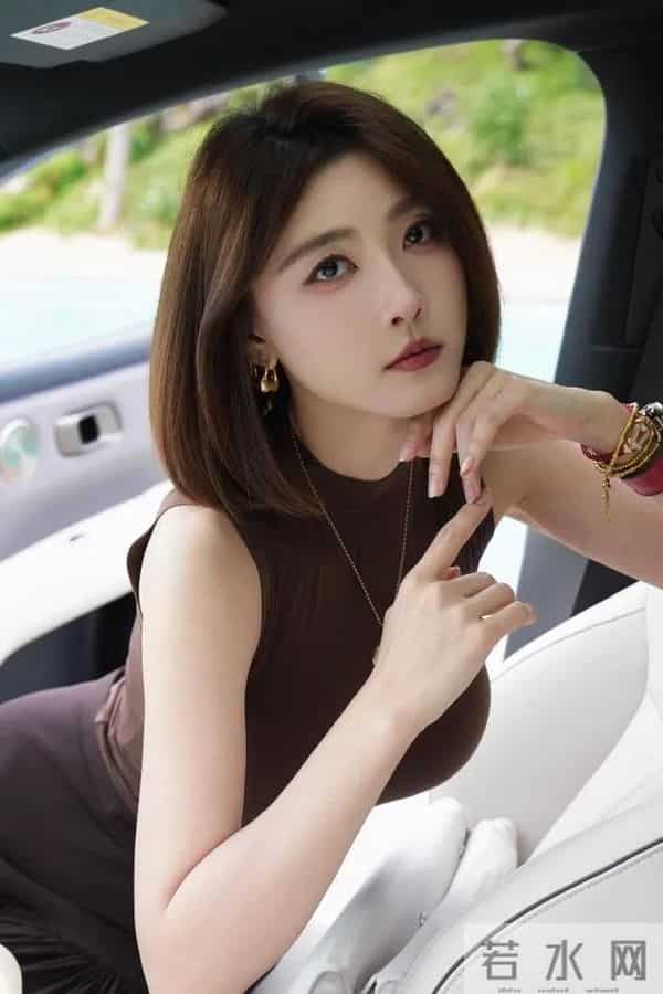 聂小雨不愧是大网红,这双“大”眼睛真好看