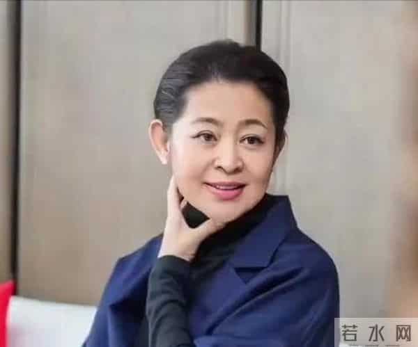 钱再多有什么用？66岁身家过亿的倪萍，还是要为儿子婚恋操碎了心