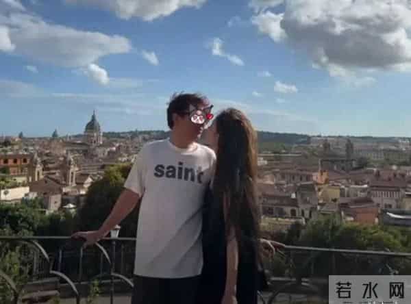 撑不住了！懒懒变卖王思聪送的奢侈品，分手传言怕是已成真