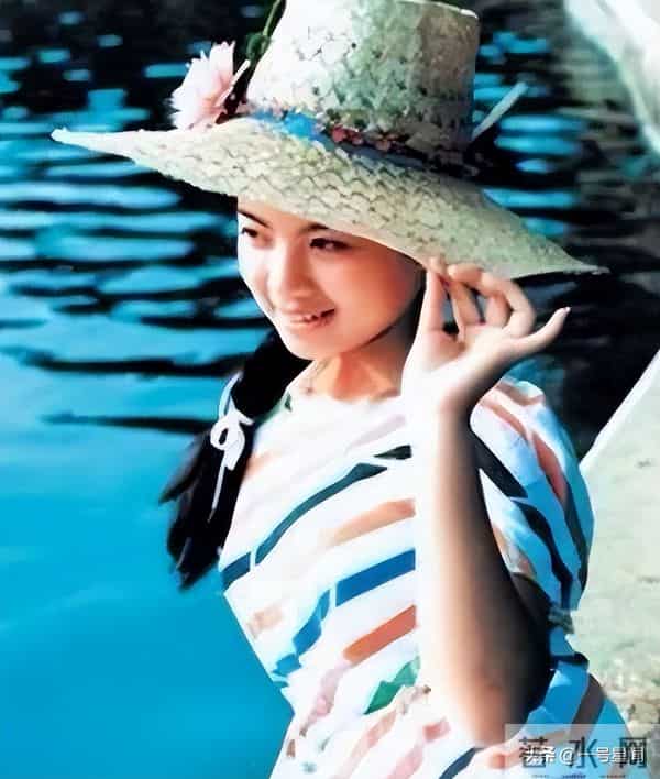 没有对比就没有伤害，至今"无人敢娶"的张也，让刘嘉玲沉默了