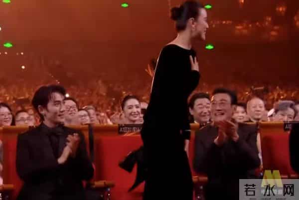 万万没想到，朱一龙仅凭下意识一个举动，成功实现口碑暴增