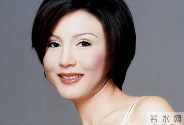 孙浩:26岁上春晚走红,得罪杨坤20年不说话,55岁至今未婚没孩子