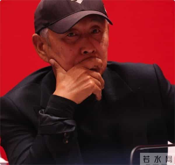 金鸡奖谜团：张艺谋遭质疑，《哪吒2》被冷落，陈道明举动成焦点