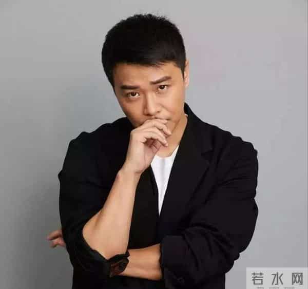 75岁的张艺谋也没想到，一场金鸡颁奖典礼，险些让他晚节不保！