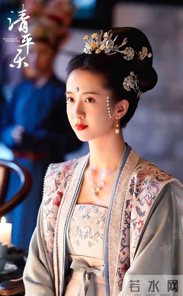 不打针不整容,《唐诡3》许龄月惊艳出圈,告诉你啥叫天选古人