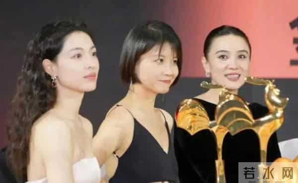 36亿票房加持！陈思诚金鸡拿奖引群嘲，“水鸡奖”争议背后藏玄机