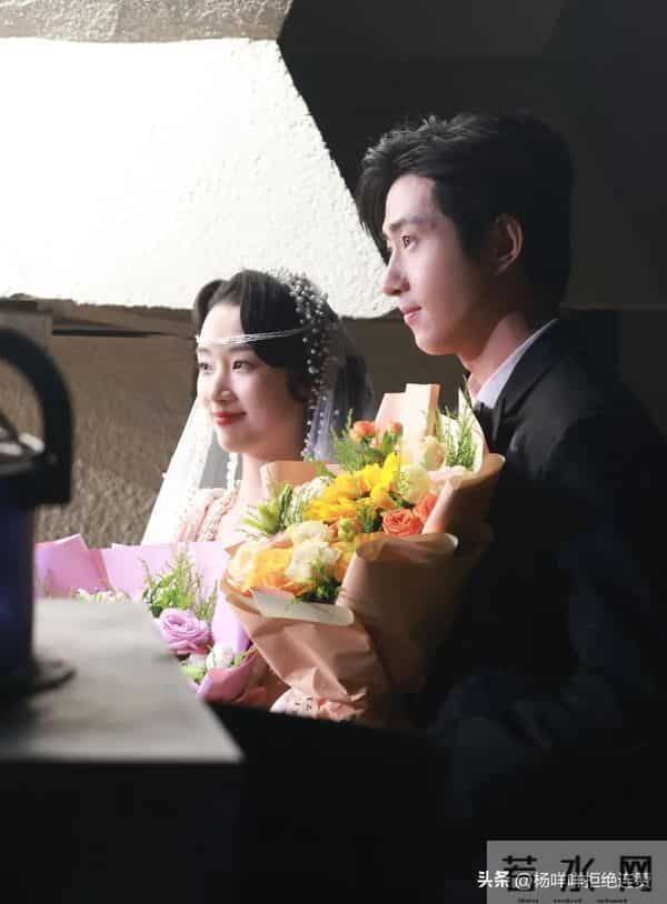 王凯沐、王小亿《大嫂1931》双王组合炸场,110万预约太疯了!