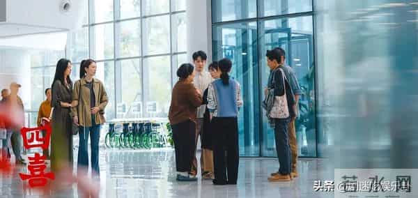 四喜：直到玉镯戴在小三手上，才明白，何丽华为何被气到住院