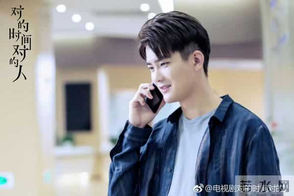 积压7年古早霸总剧突袭开播,12点腾讯独播,狗血名场面炸上热搜