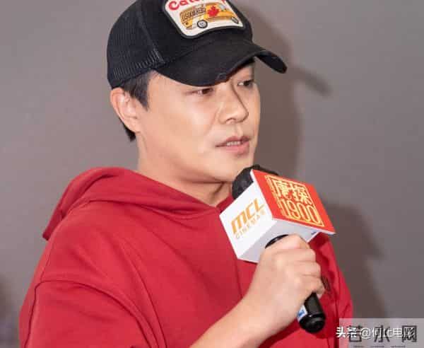 厦门这一夜，缺席金鸡奖的导演饺子，狠狠打了陈思诚一巴掌！