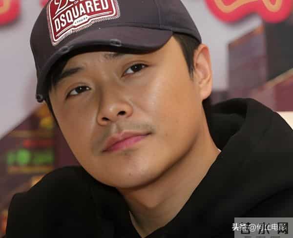 厦门这一夜，缺席金鸡奖的导演饺子，狠狠打了陈思诚一巴掌！