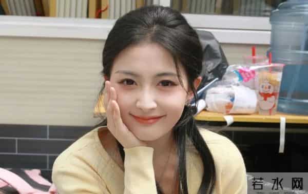 一个女演员，被困“虐女”流水线的两年