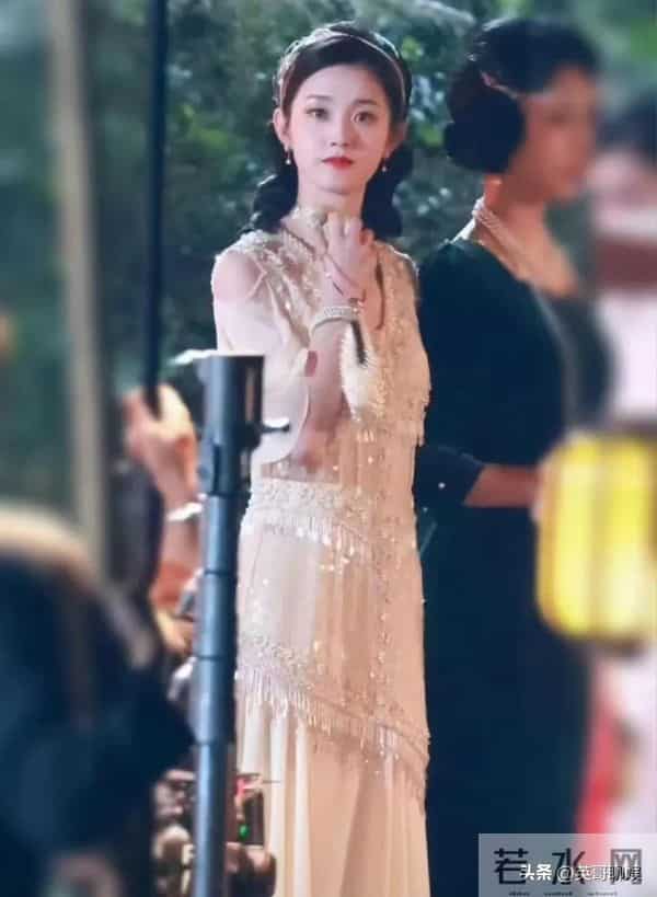 郭宇欣《玉簟秋》造型曝光，穿学生装演反派，“美强惨”的天花板