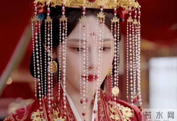 《凤凰台上》群像:任嘉伦帅翻,彭小苒迷人,赵柯霸气,鹤男清秀