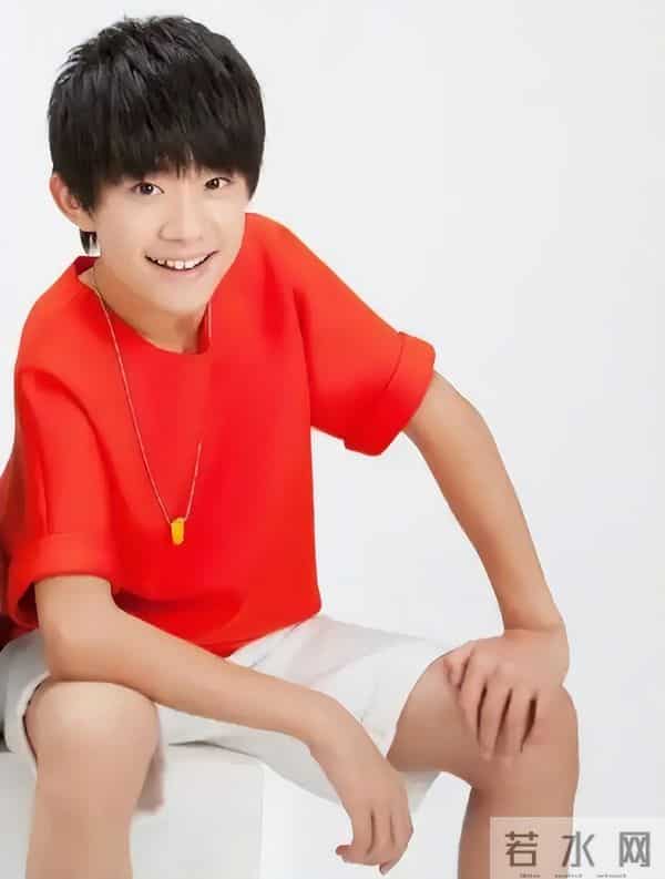 易烊千玺荣获金鸡奖影帝，凭什么是他？他只是运气好罢了！