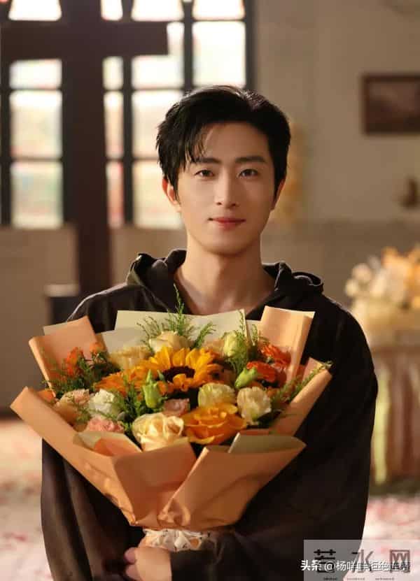 王凯沐、王小亿《大嫂1931》双王组合炸场,110万预约太疯了!