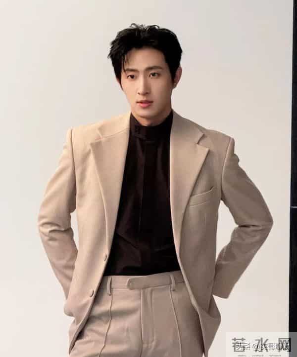 短剧人气男神大换血，何健麒逆袭第九，柯淳垫底，榜首竟是他