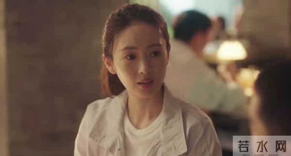 《四喜》看到沈明珠亲手给李景哲扒虾，才发现何丽华的眼光好毒辣