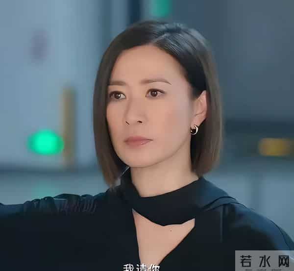 《新闻女王2》：原来阮雪君说的投资都是骗人的，张家妍崩溃大哭