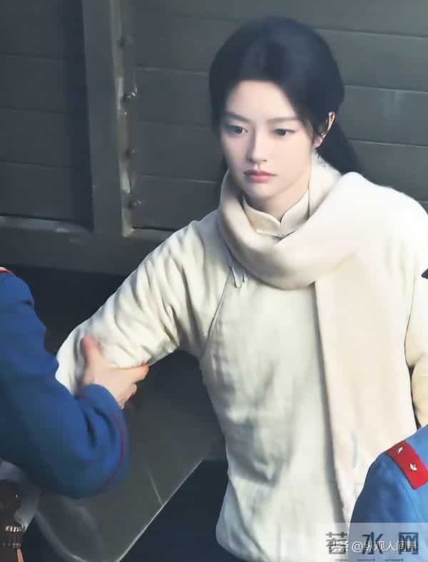 《玉簟秋》路透曝光：丞磊大长腿，徐若晗又瘦了，郭宇欣珠圆玉润