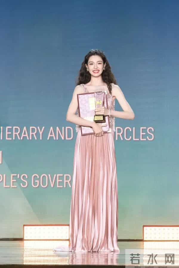 宋佳二封影后，钟楚曦拿最佳女配，金鸡奖《好东西》成最大赢家