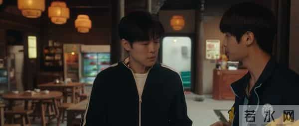 《四喜》结局：上5年高中都毕不了业的明辉，考上清北，创业成功