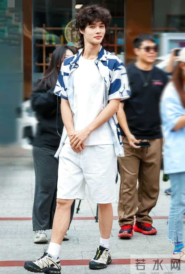 爆款预警！柯淳“杀回”短剧圈！首搭岳雨婷组CP，这甜度要超标了