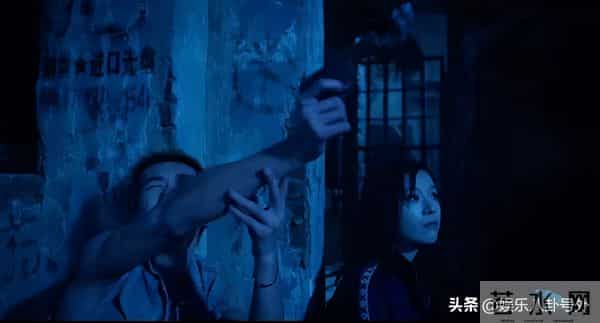 易烊千玺和李庚希上演了一场“咬脖”戏,末日禁忌恋磕疯了