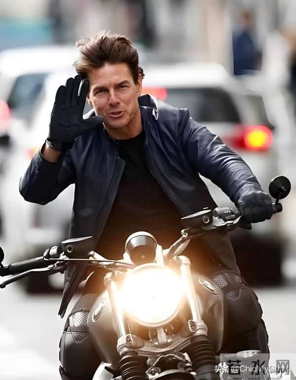 63岁汤姆·克鲁斯获奥斯卡终身成就奖，从影44年首座小金人！