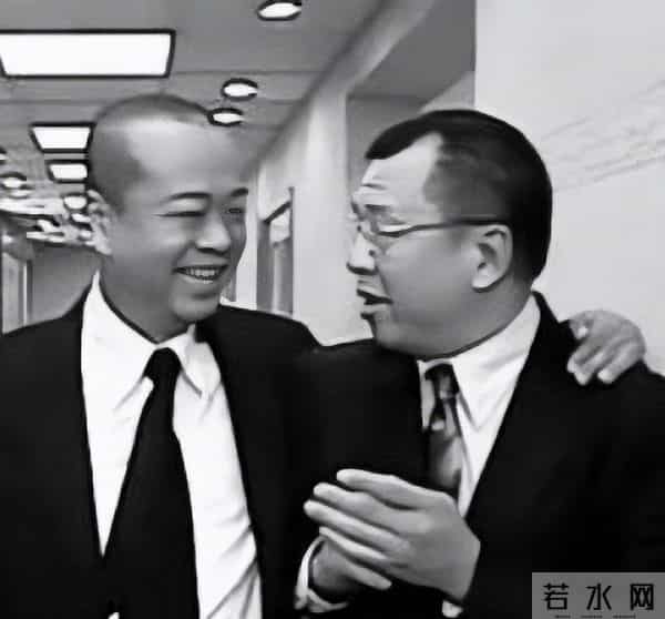 《赌场风云》老友重聚：欧阳震华扶灵许绍雄