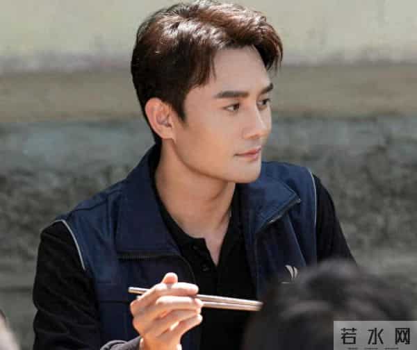 腾讯空降开播！男女主颜值双双在线，积压7年开播就爆了