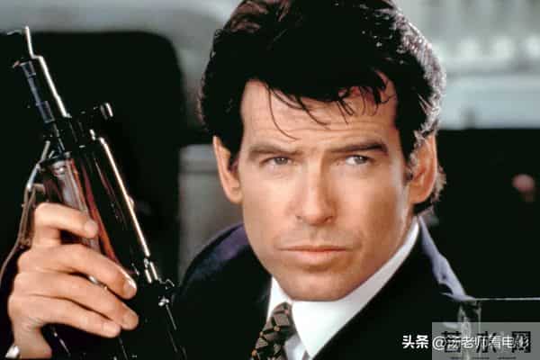 《007黄金眼》上映三十周年:从低谷到重塑,史上最帅007横空出世
