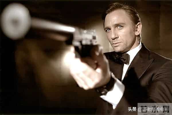 《007黄金眼》上映三十周年:从低谷到重塑,史上最帅007横空出世