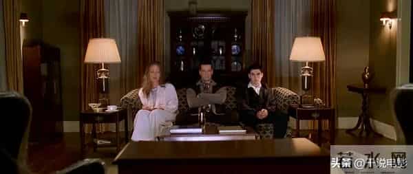 电影导读｜美国丽人｜美国梦另类解构，探讨美国式的美好是什么