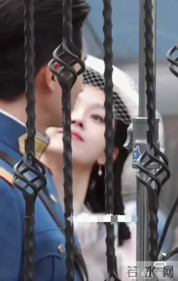 郭宇欣《玉簟秋》造型曝光，穿学生装演反派，“美强惨”的天花板