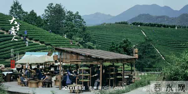 《大生意人》定档11.25，陈晓辫子头+9位戏骨厮杀，预约破135万