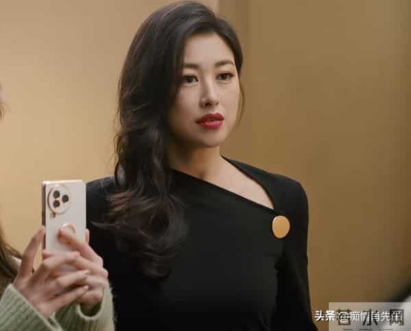 刘佳的演技，朱珠的颜值，霍建华的衣品，这部剧不火都难