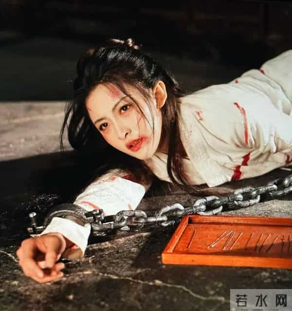 一个女演员，被困“虐女”流水线的两年