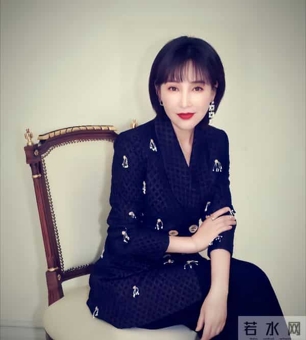 《唐诡》中唯一有美颜的人？她可是导演的妻子啊！