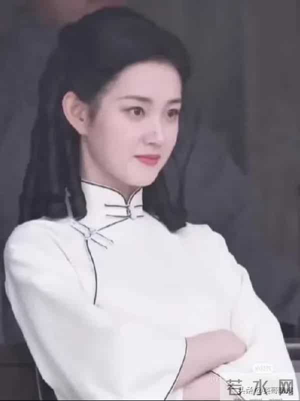 郭宇欣《玉簟秋》造型曝光，穿学生装演反派，“美强惨”的天花板